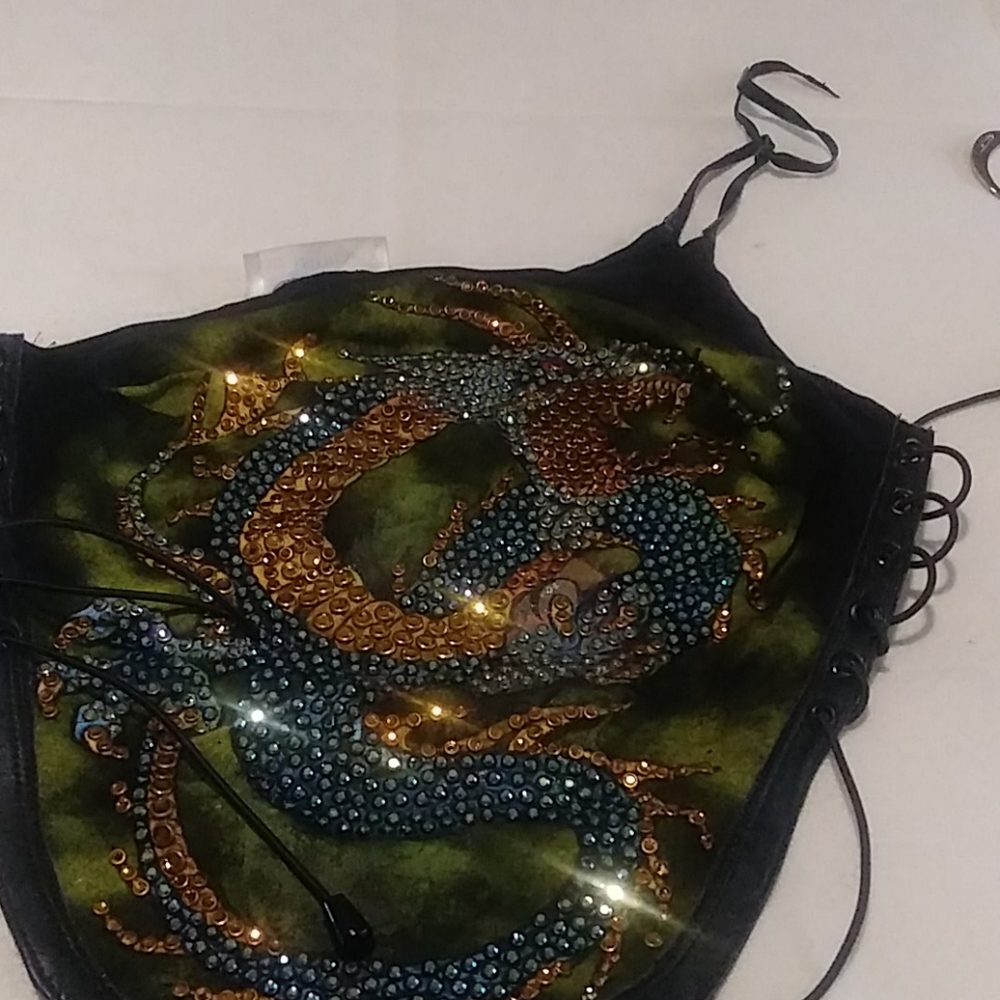 🔥😍Beautiful Rhinestone top!🔥🥰